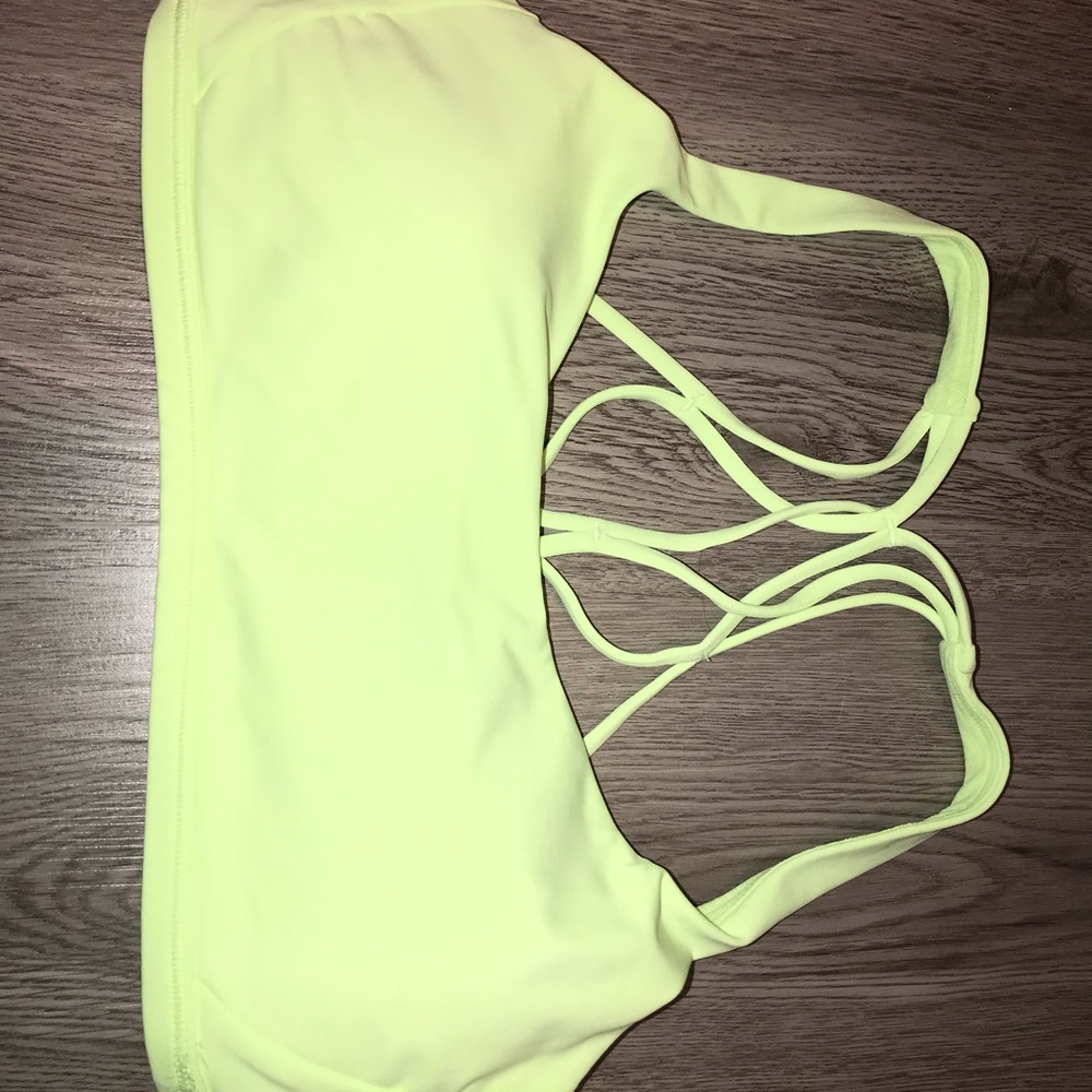 NWOT lululemon bra size 6